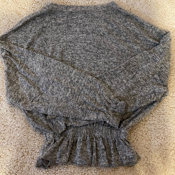 💚3/$15 NWOT Poof- Long Sleeve Crop Top, SIZE: S - Picture 4 of 4